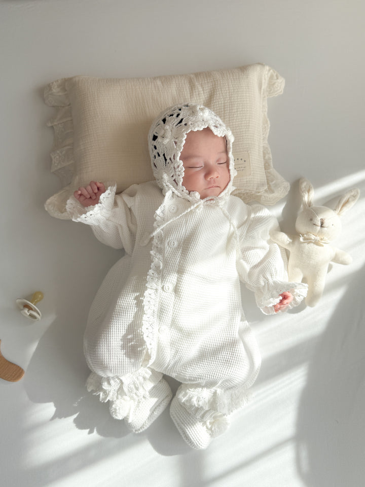 monbebe / Mary Rose Handmade Bonnet