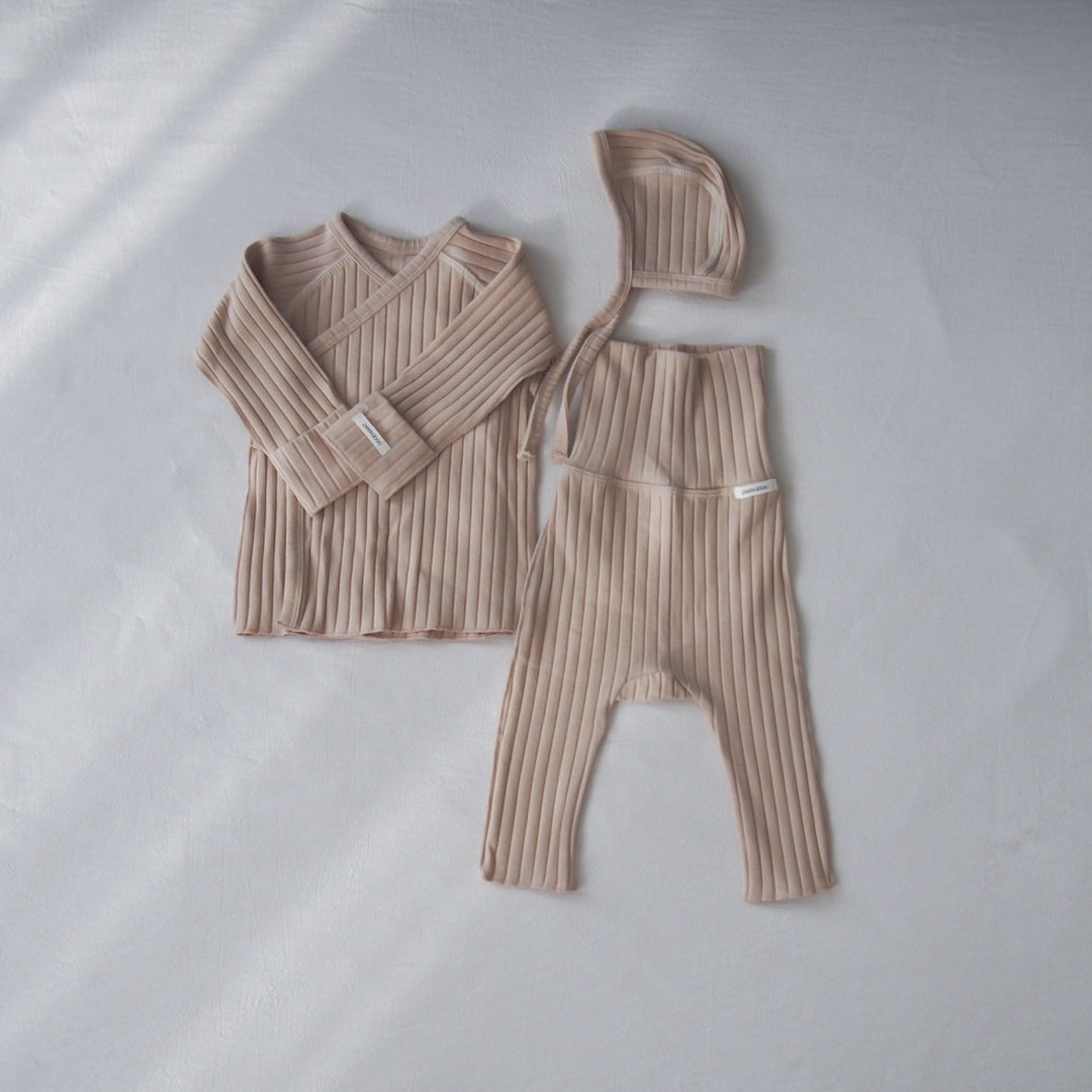 peekaboo  / lan newborn set