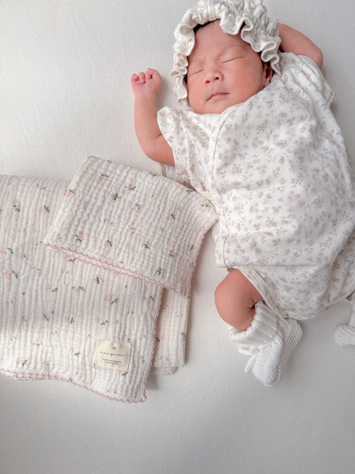 1gram  / WooWoo Floral Gauze Blanket