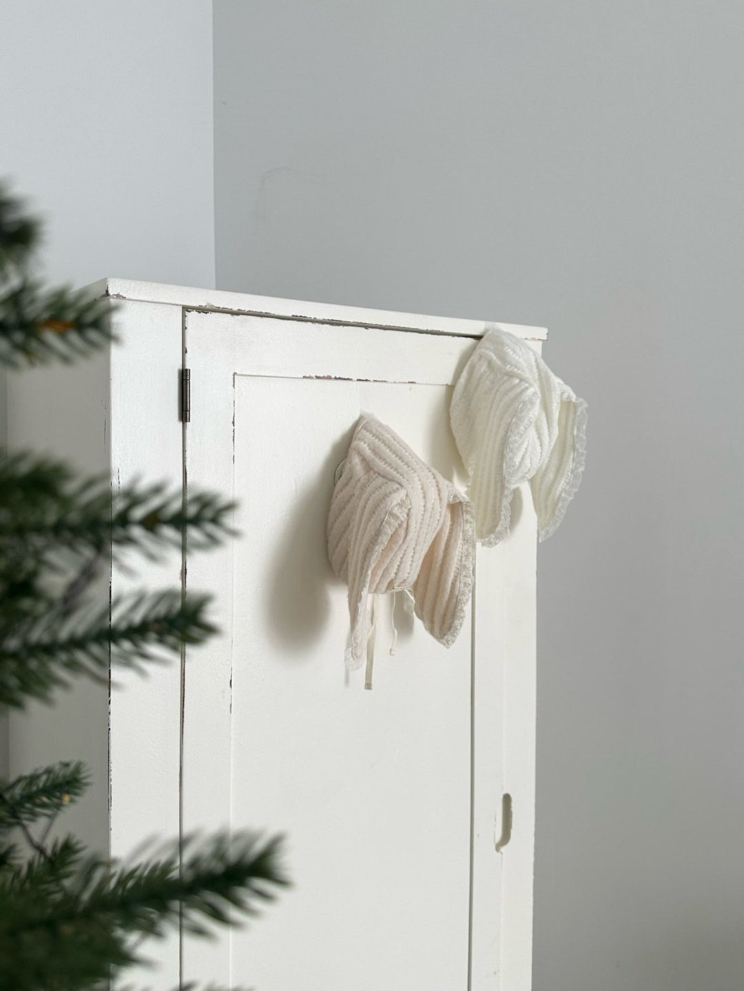 【11/28 ivory/cream S再入荷】 monbebe / Knit bonbon suit(bonnet set)