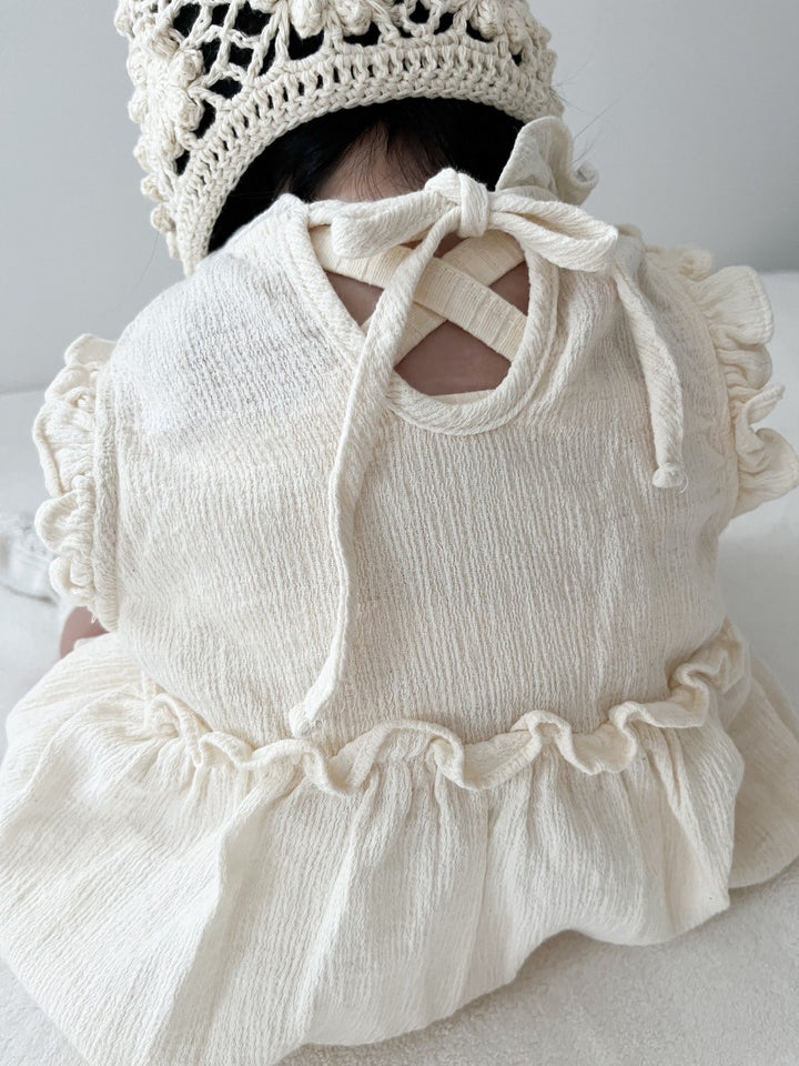 【即納】peekaboo / back cross camisole 2026