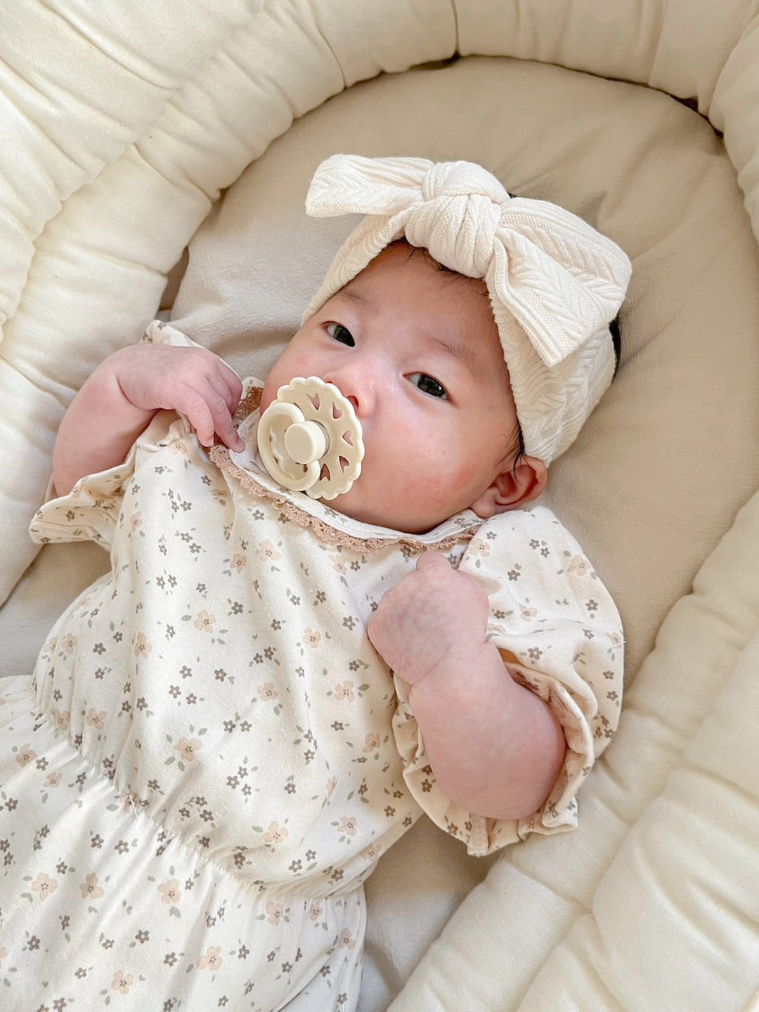 peekaboo  / Bella baby suit