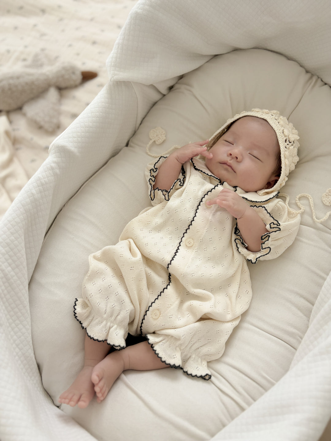 【予約】bébé / (半袖) hana picot lace suit