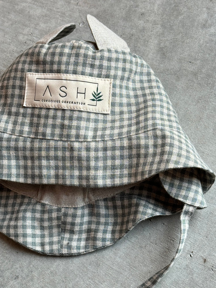 ASH Generation /  bear hat (straight / basil gingham)