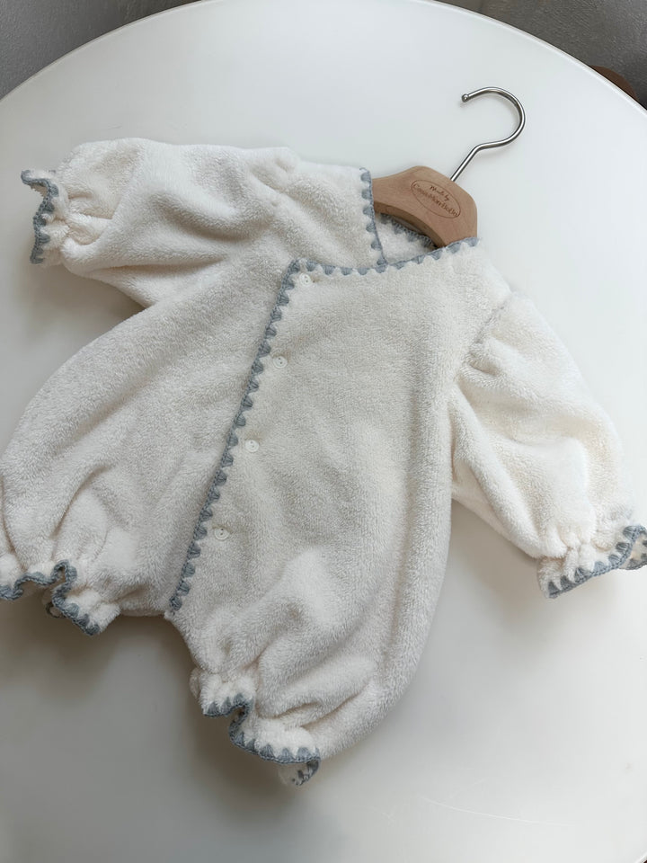 monbebe / Fur Glory Suit