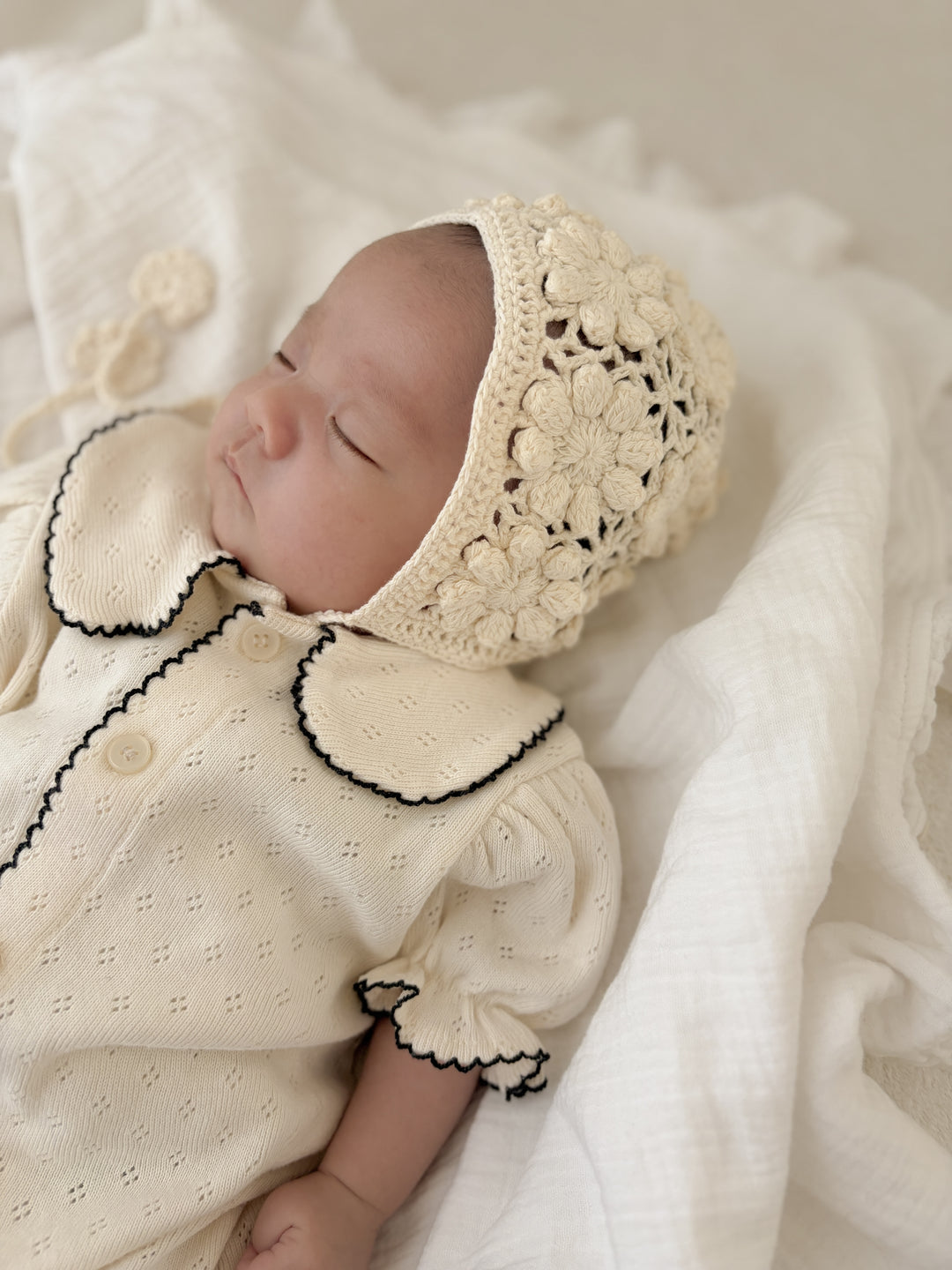 【予約】bébé / (半袖) hana picot lace suit