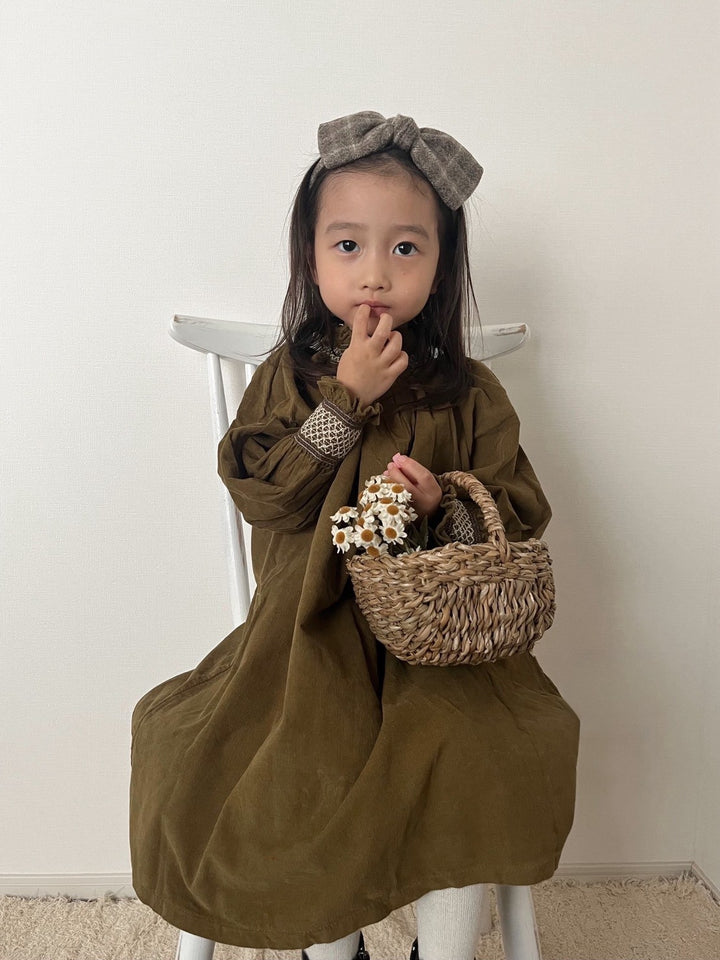 【新作:10/27以降発送】 monbebe / Charlotte smock dress