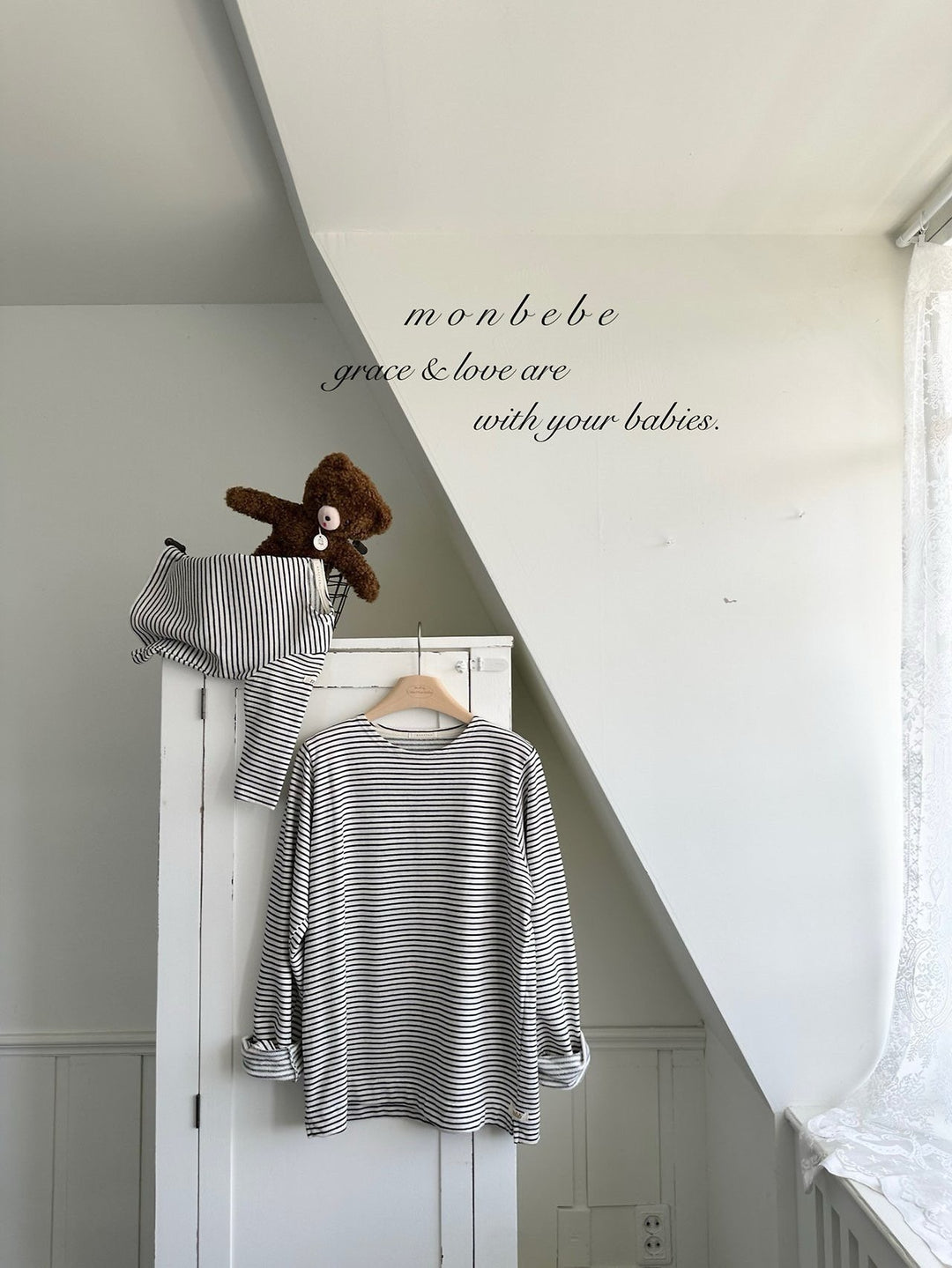 【予約】monbebe /  (mom) New Saint Tee