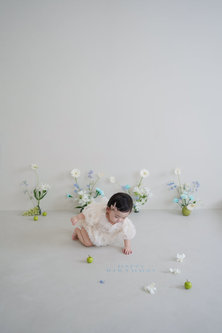 【予約】monbebe / Blanc Shasha suit