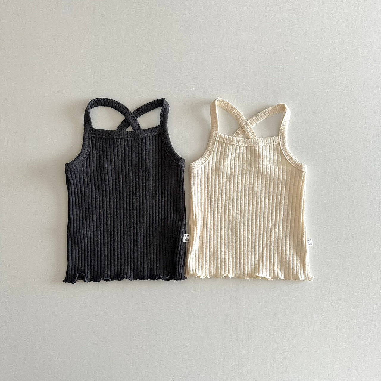 peekaboo / back cross camisole set