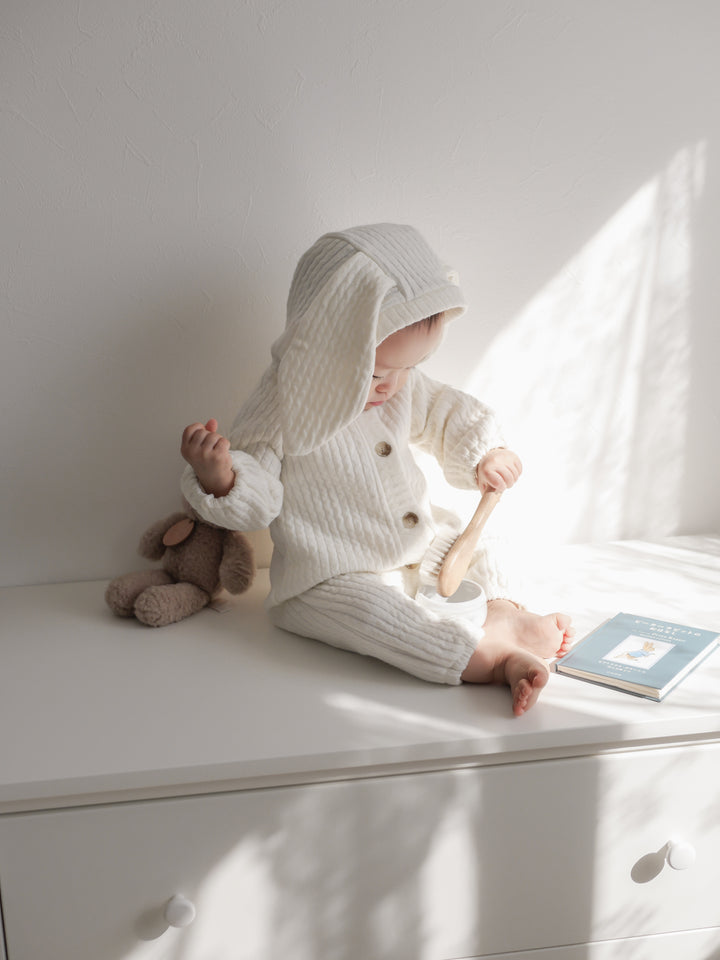 【新作:10/27以降発送】 monbebe / Bunny knit suit