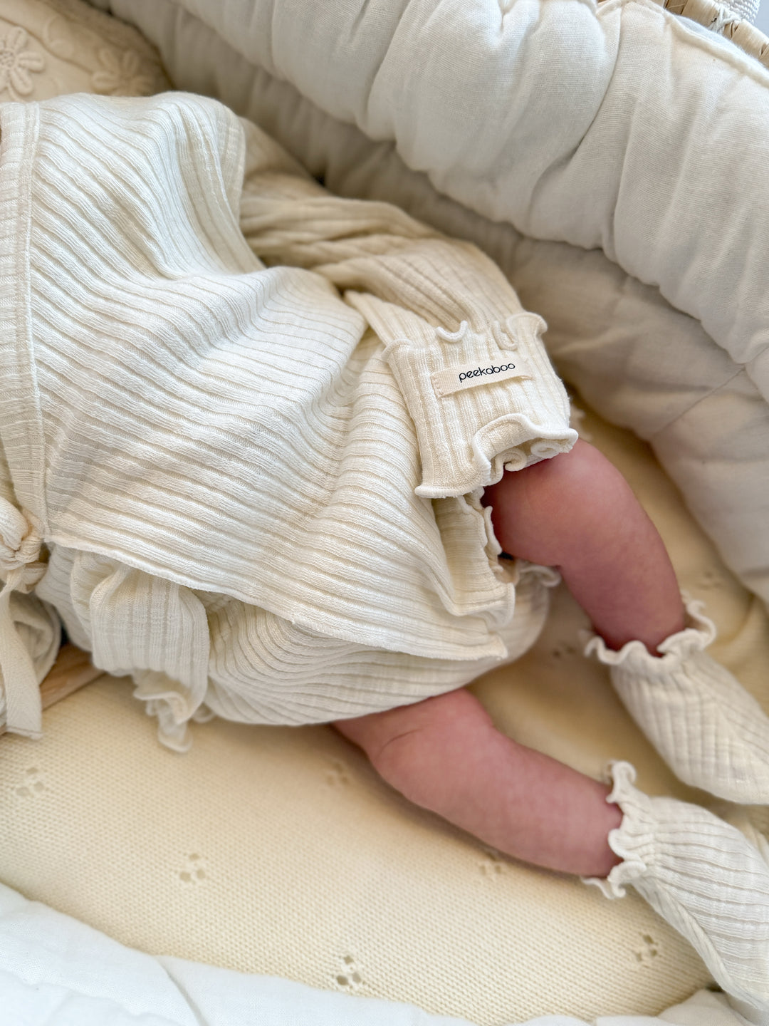 peekaboo  / (長袖) ann newborn set