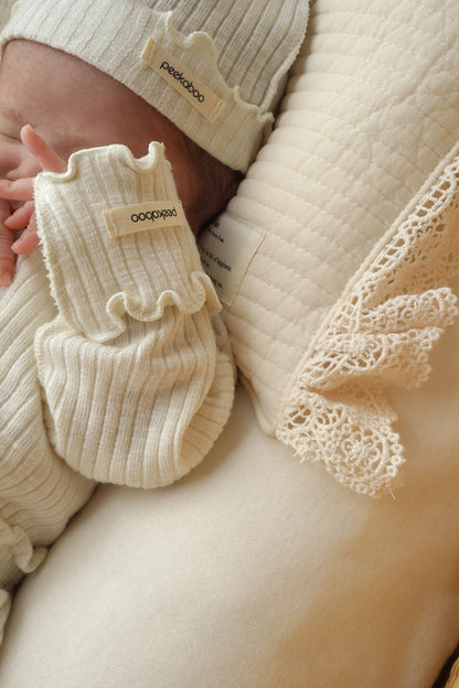 peekaboo  / ann newborn set