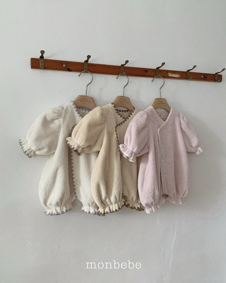 monbebe / Fur Glory Suit
