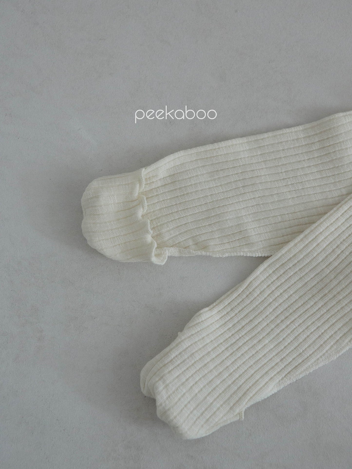 peekaboo  / ann newborn set