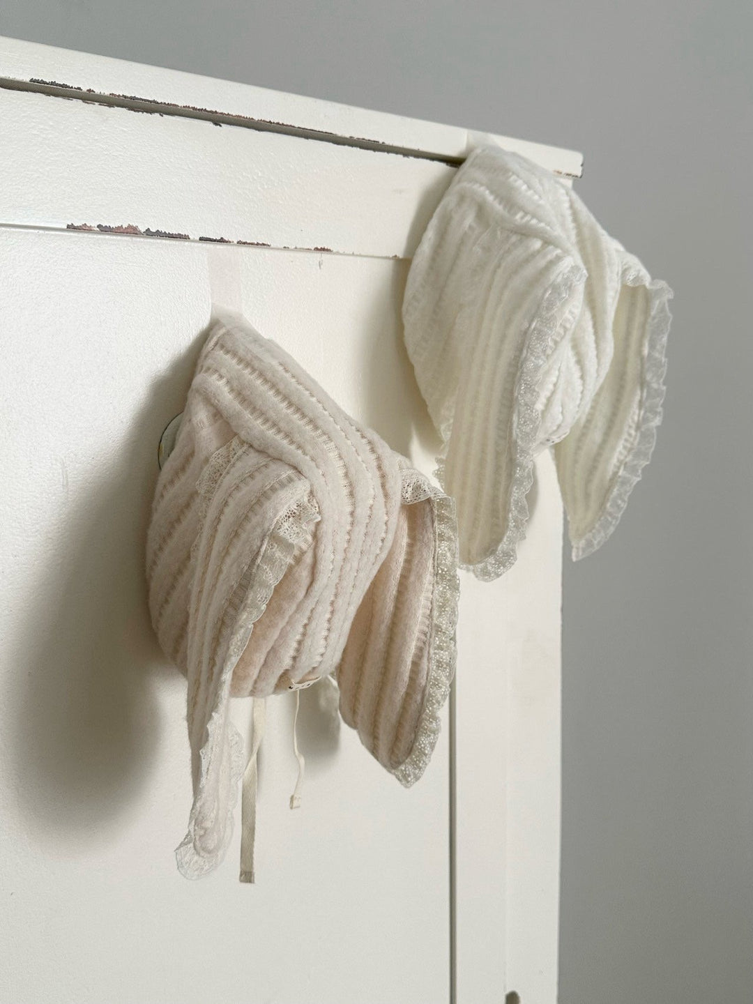 【11/28 ivory/cream S再入荷】 monbebe / Knit bonbon suit(bonnet set)