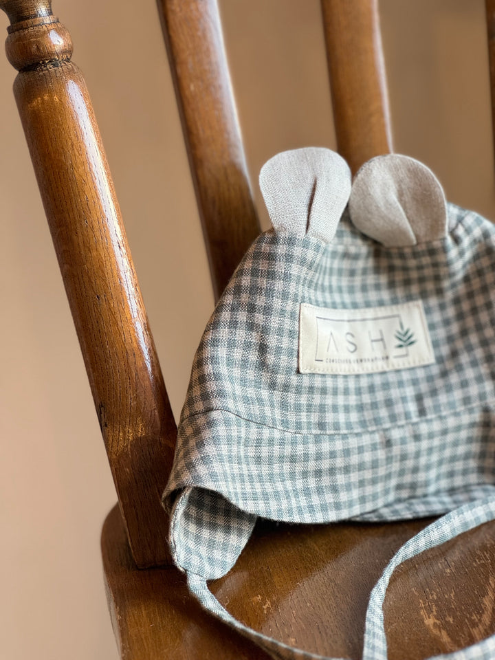 ASH Generation /  bear hat (straight / basil gingham)