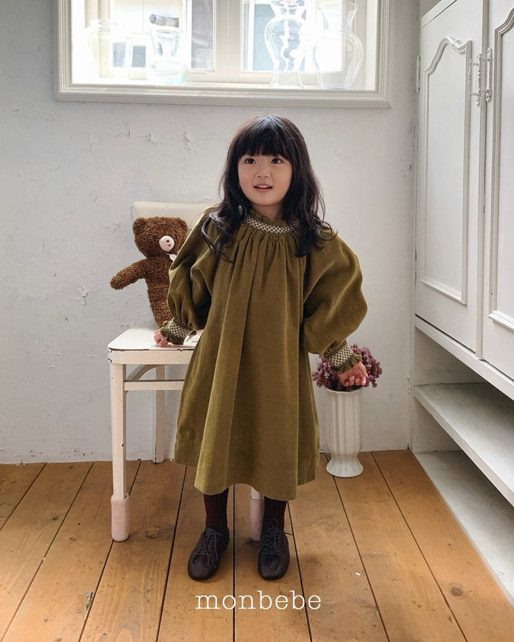 monbebe / Corduroy Smock Dress