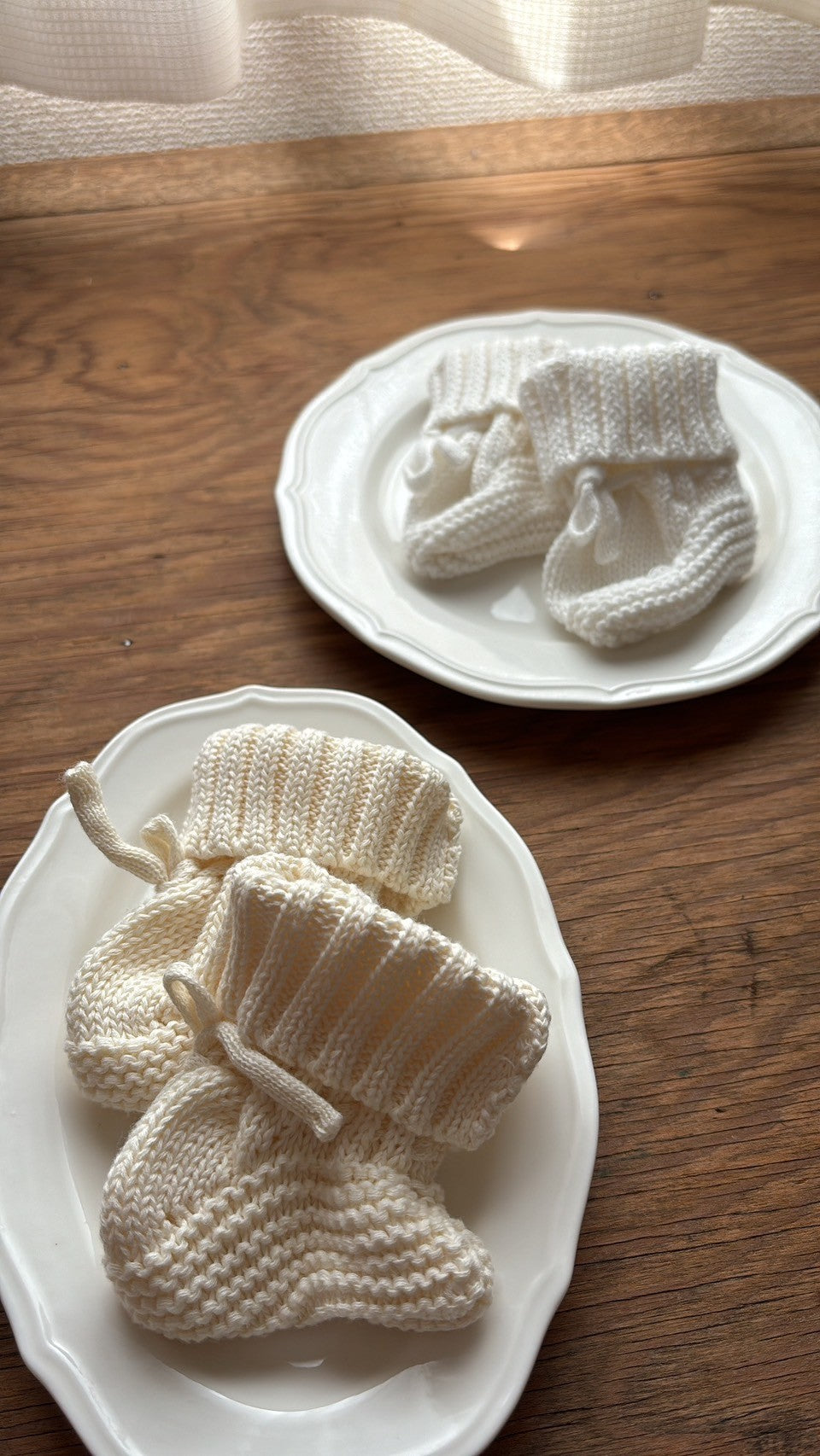 bébé / knit baby shoes