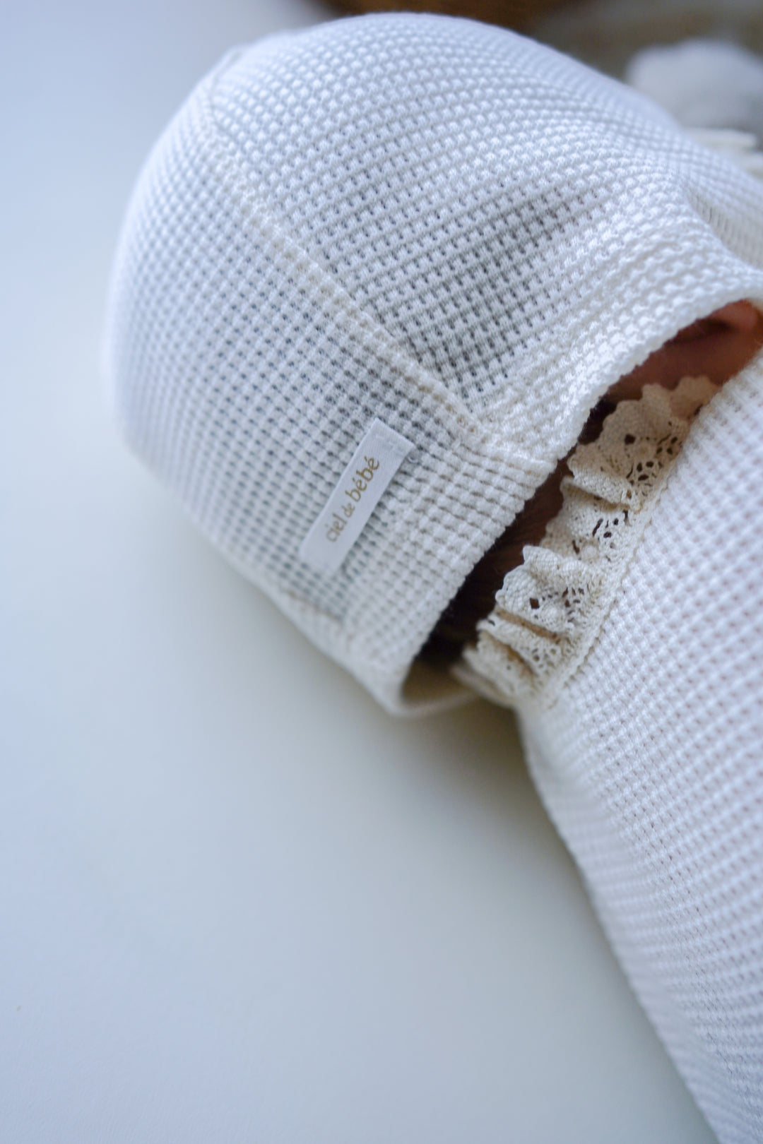 bébé / waffle bonnet