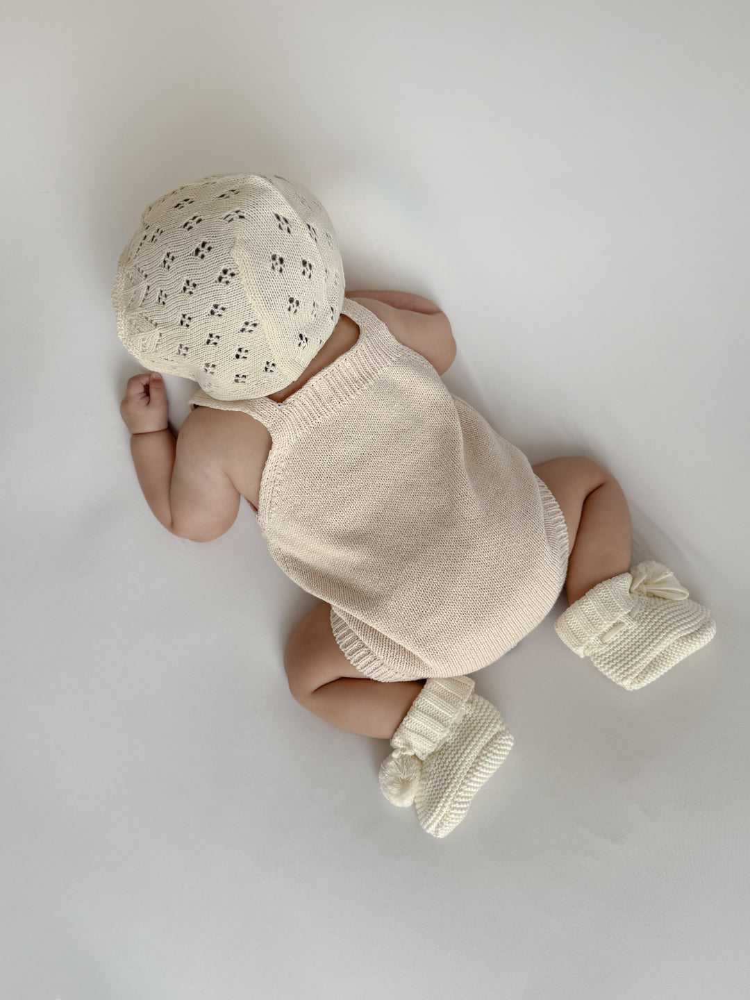 bébé / knit pompom shoes