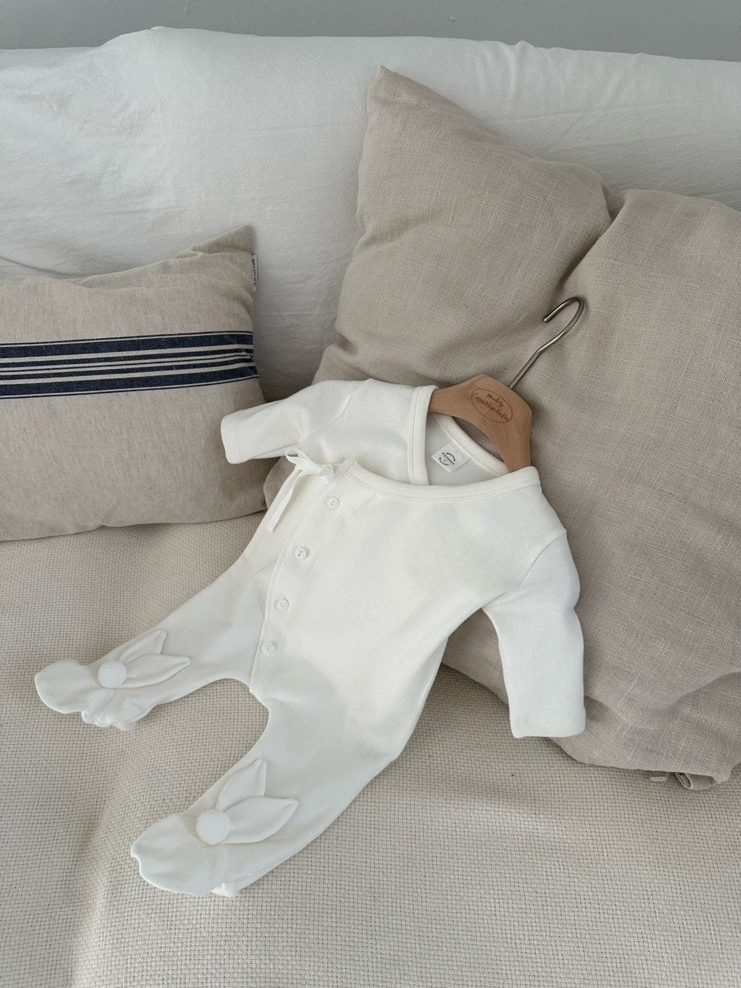 monbebe / Bunnytoe suit