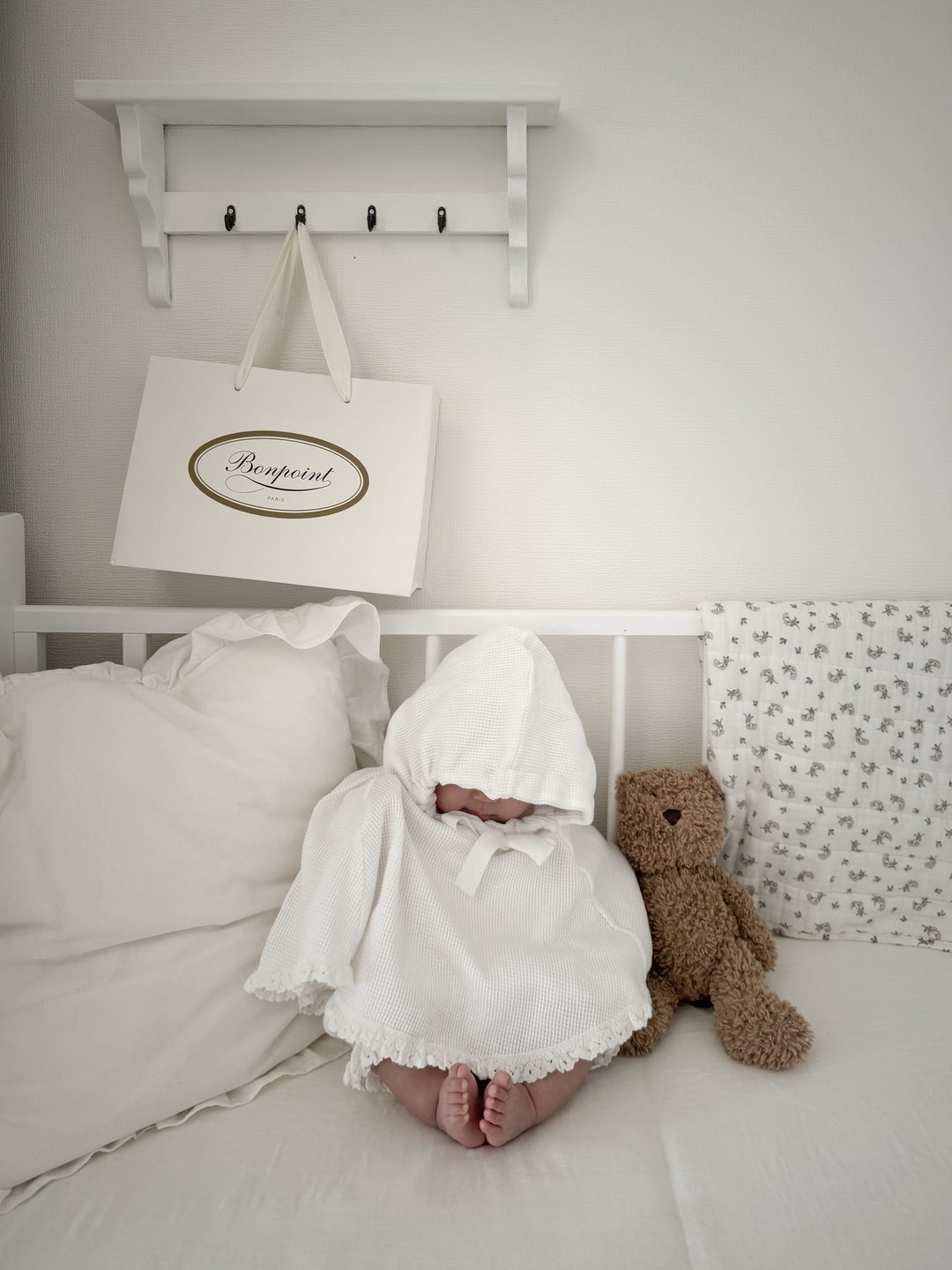 【9/19 21:00販売開始】 monbebe / waffle frill poncho