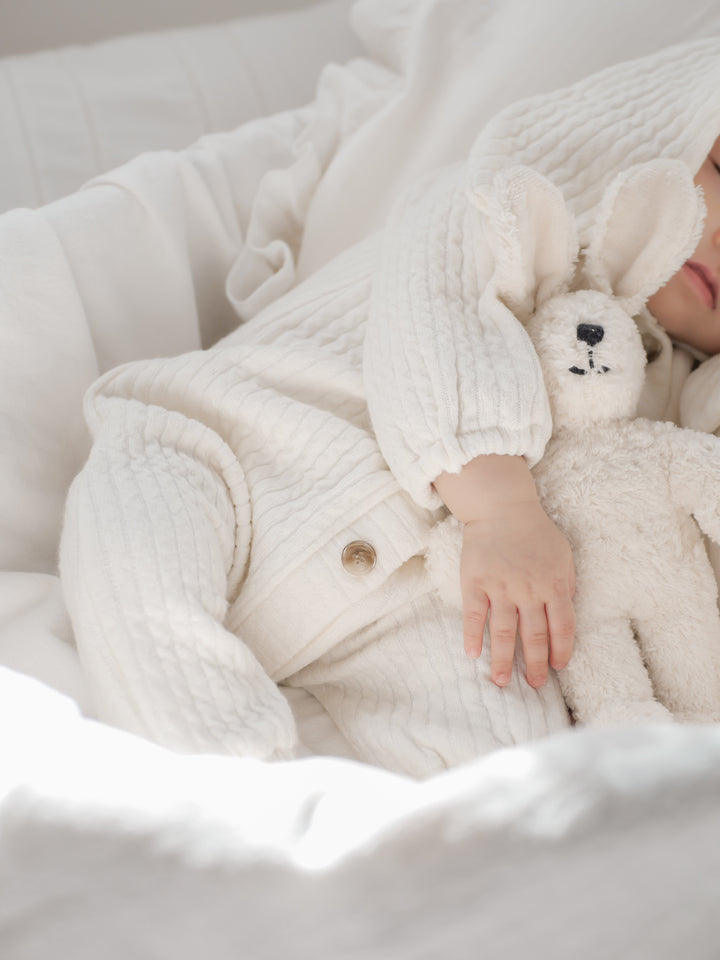 【新作:10/27以降発送】 monbebe / Bunny knit suit