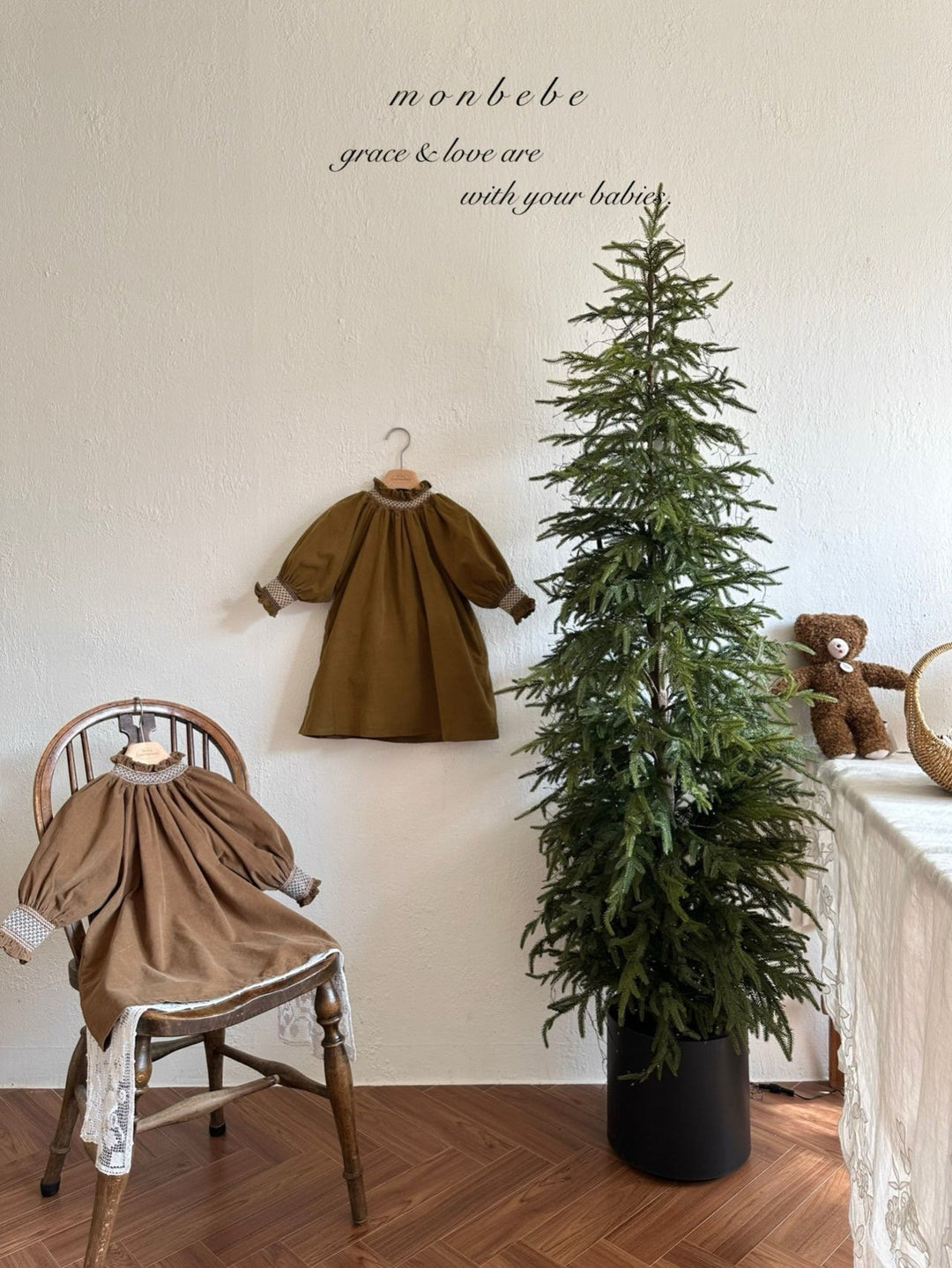 【新作:10/27以降発送】 monbebe / Charlotte smock dress