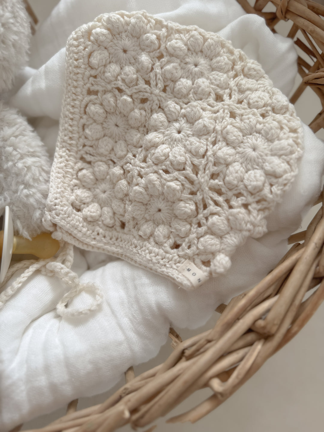 monbebe / handmade cotton bonnet
