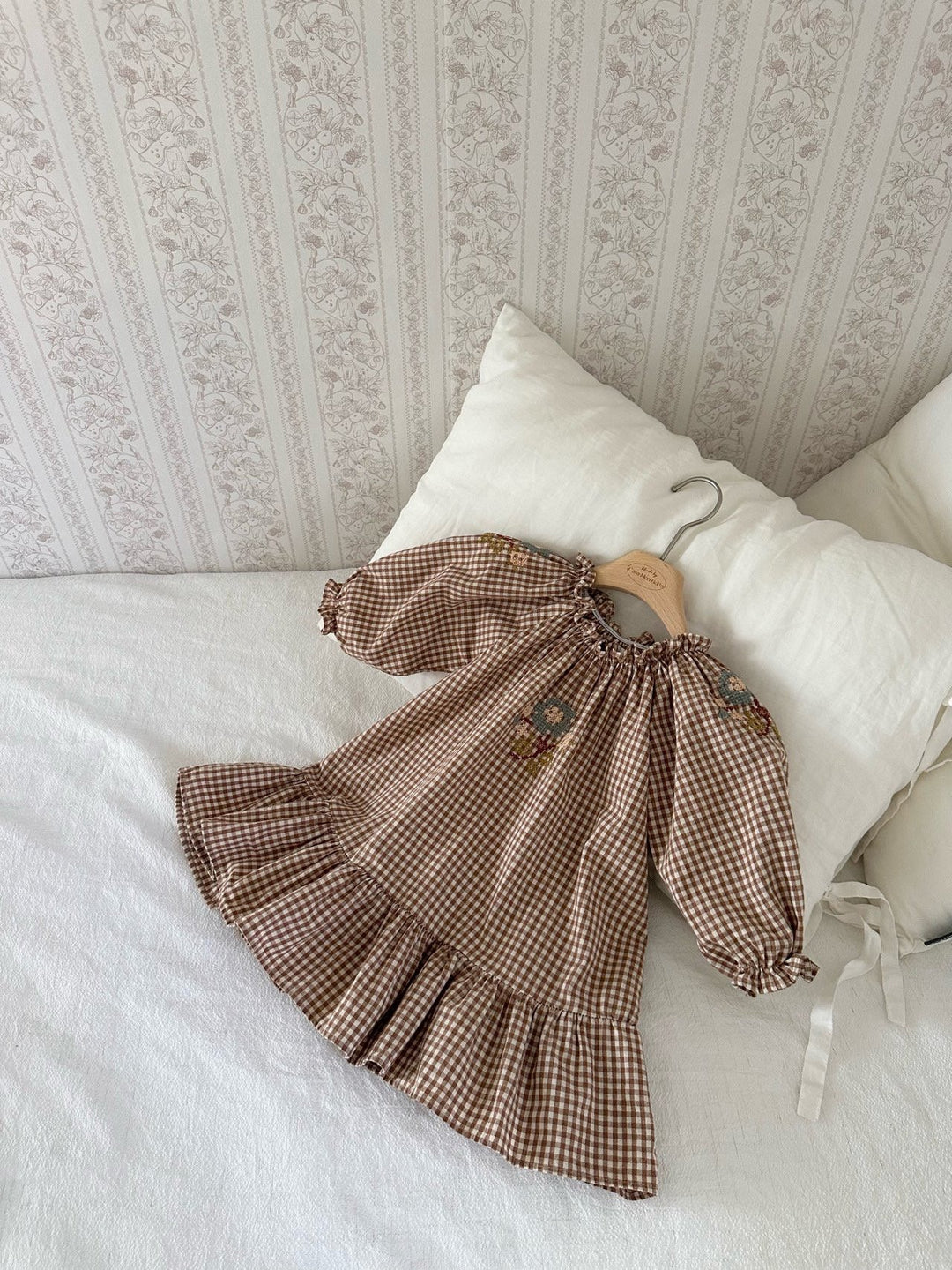 【即納】monbebe / Olivia Embroidery Dress