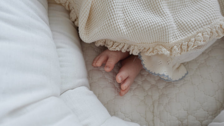 【11/17 再入荷】 monbebe / waffle frill poncho