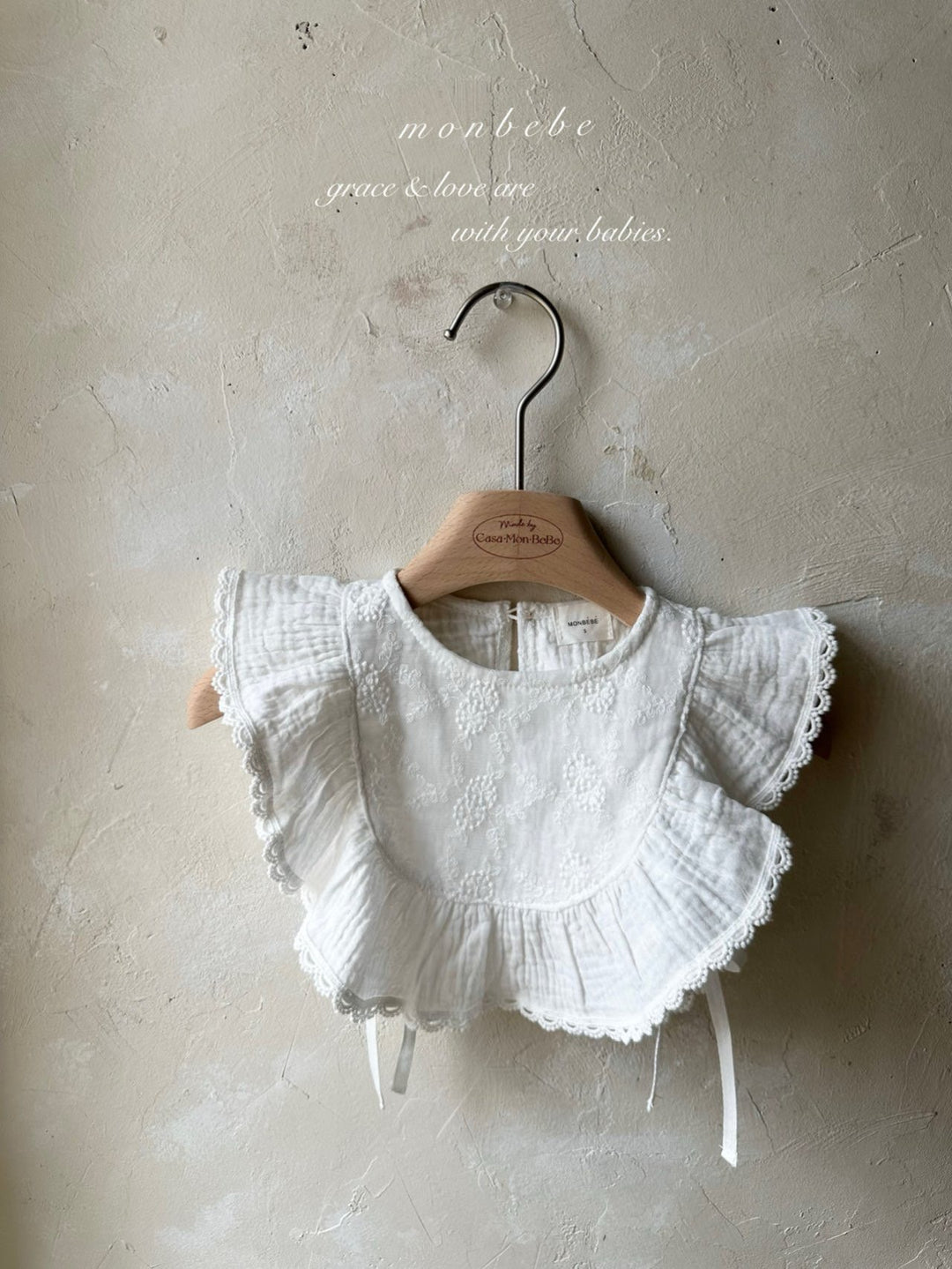 monbebe / Lace frill vest