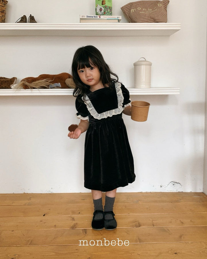 monbebe / Anna Velvet Dress