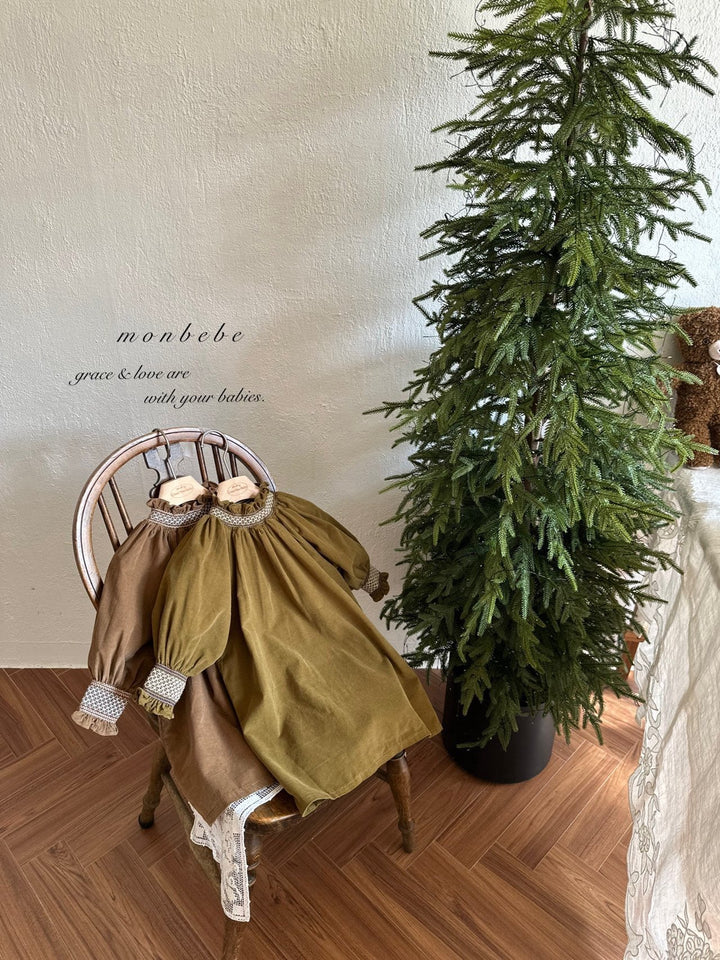 【新作:10/27以降発送】 monbebe / Charlotte smock dress