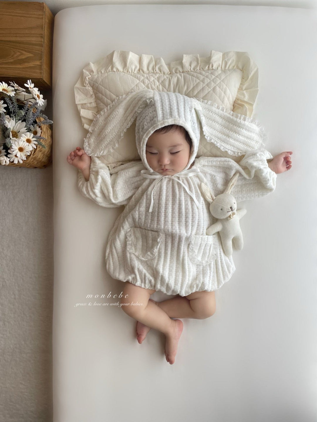 【11/28 ivory/cream S再入荷】 monbebe / Knit bonbon suit(bonnet set)