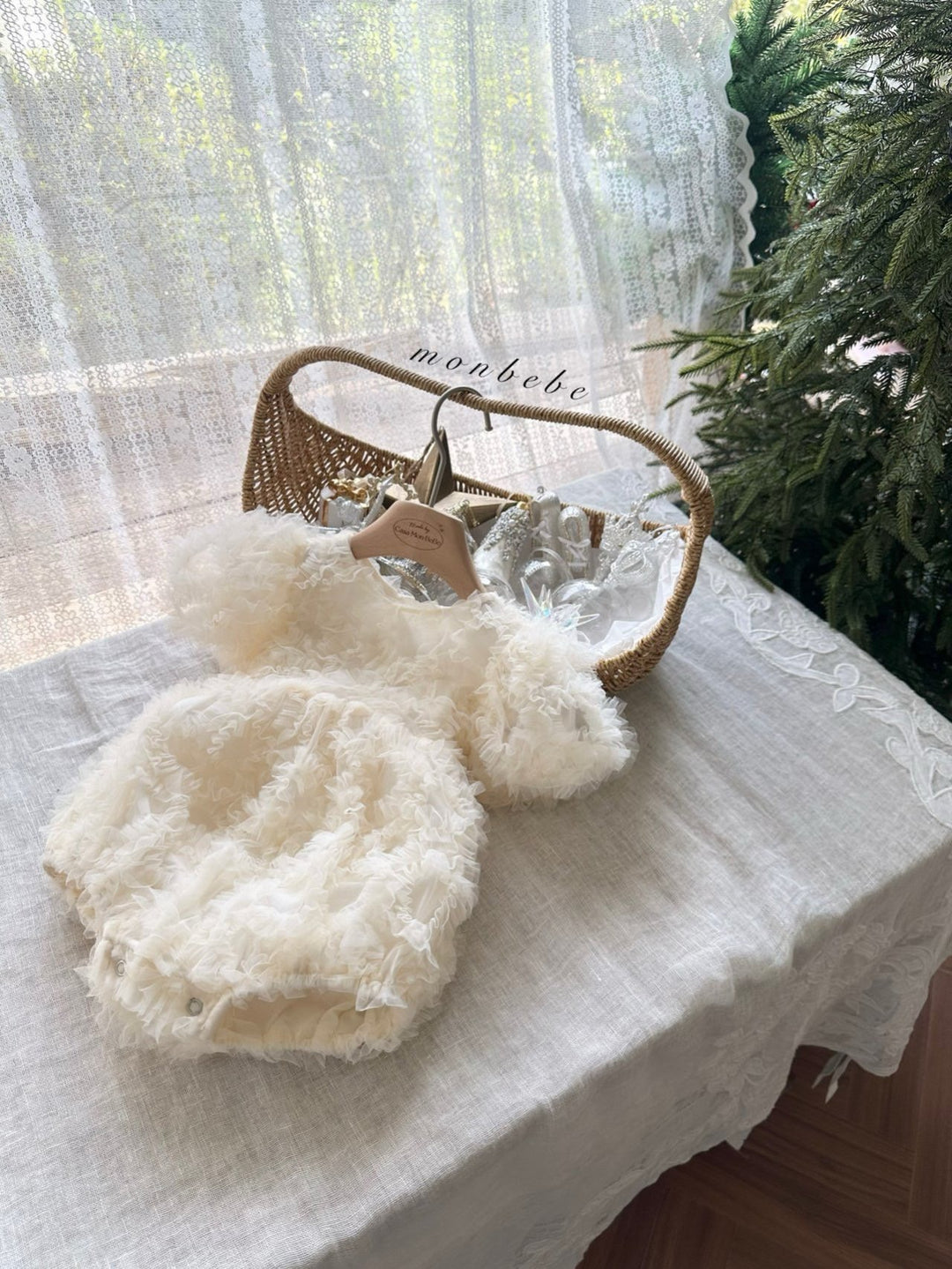 【新作 11/12発売 】monbebe / Blanc Shasha suit