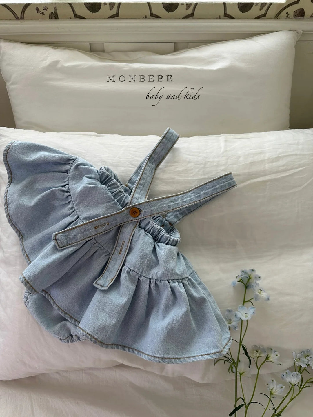 monbebe / Icing denim suspender skirt