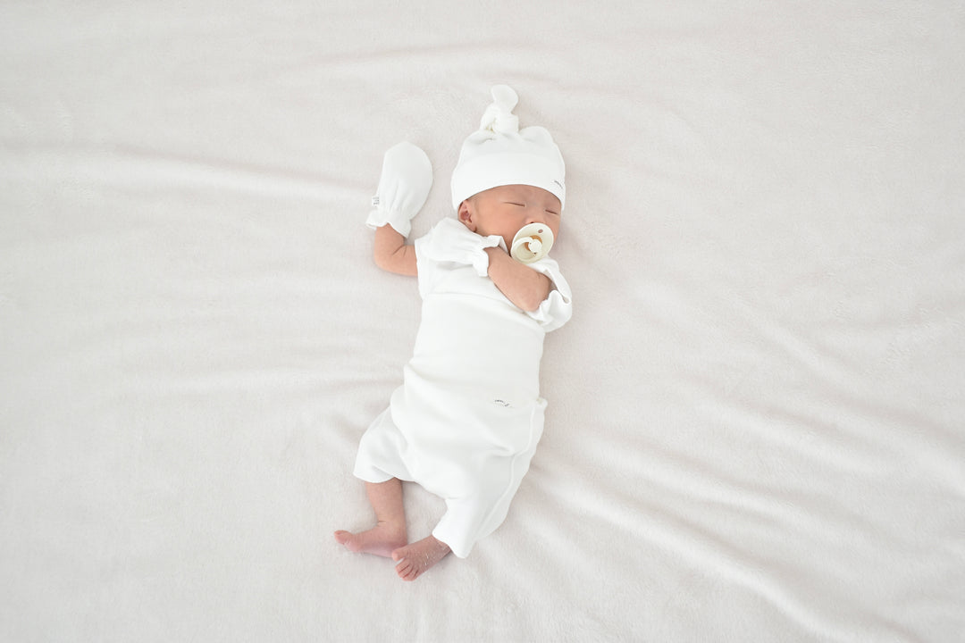 peekaboo  / vanilla newborn set