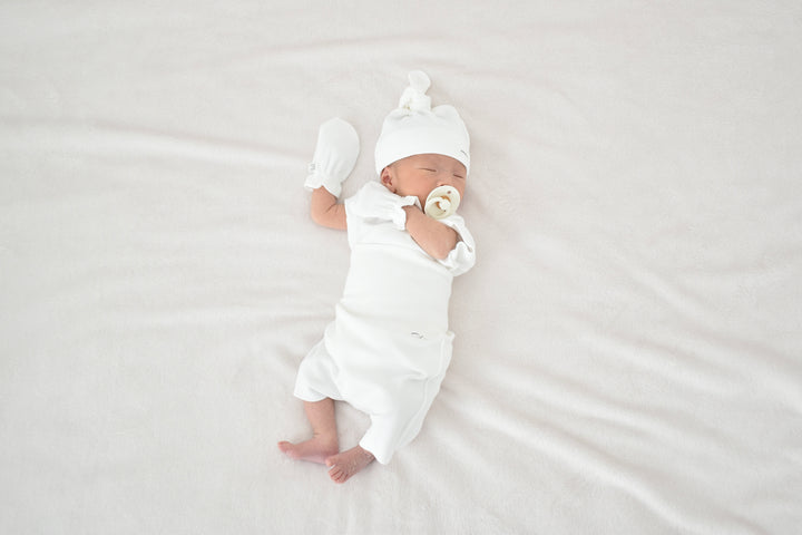 peekaboo  / vanilla newborn set
