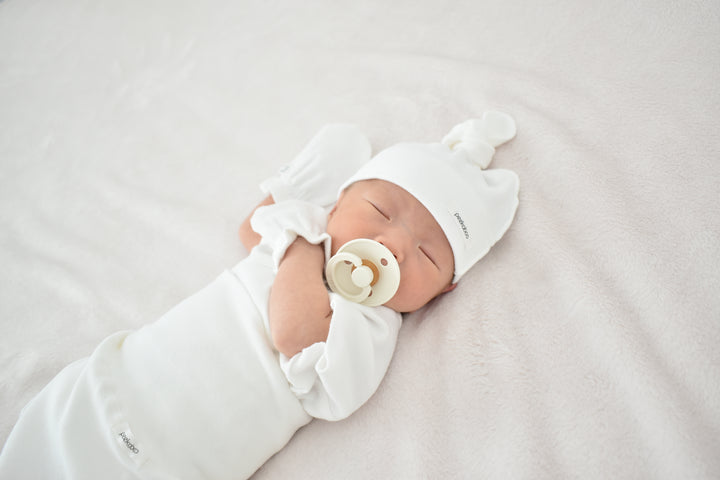 peekaboo  / vanilla newborn set