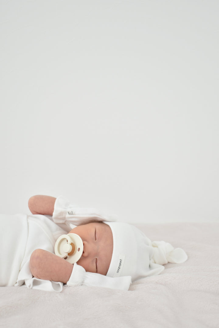 peekaboo  / vanilla newborn set