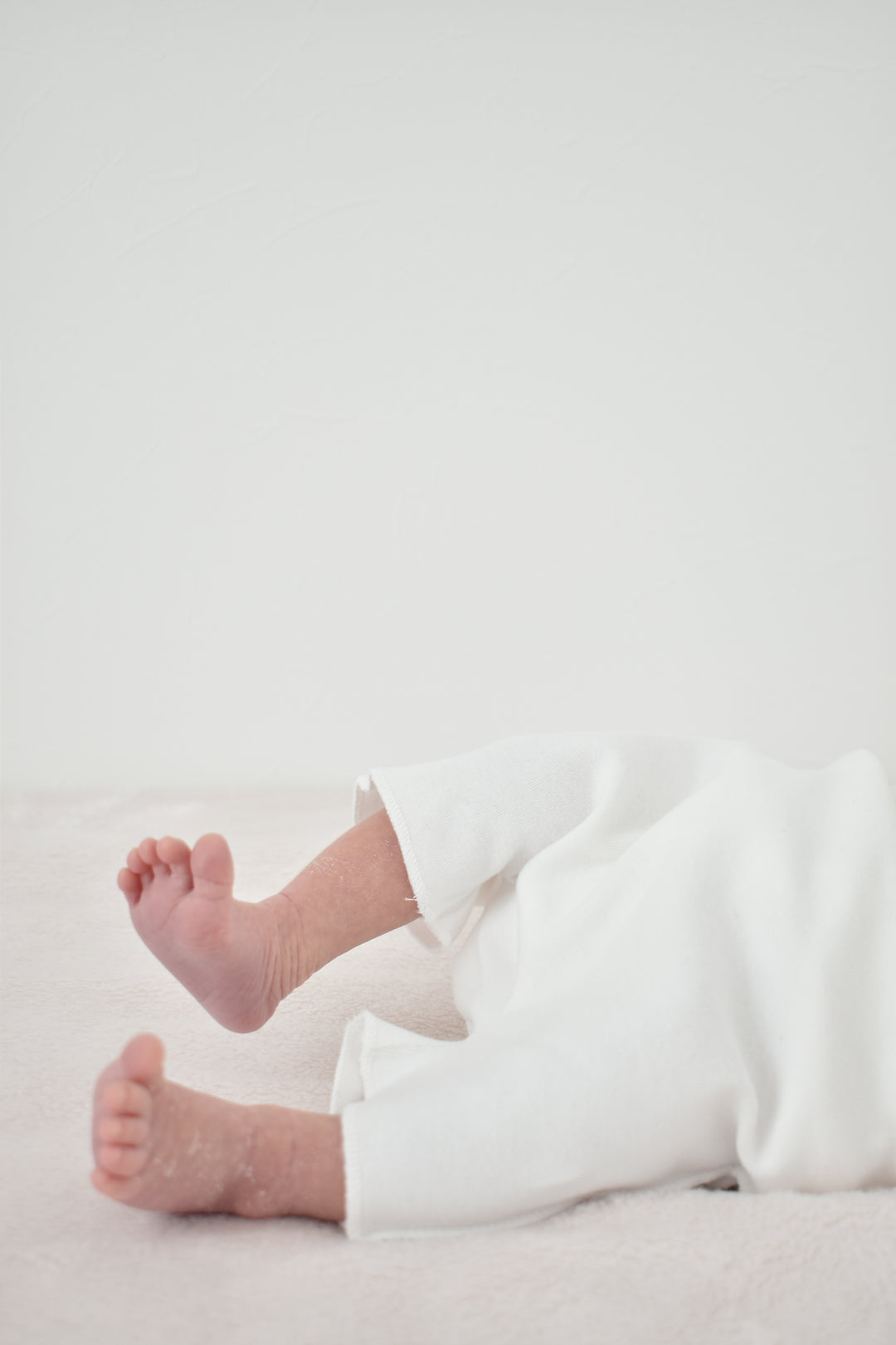 peekaboo  / vanilla newborn set