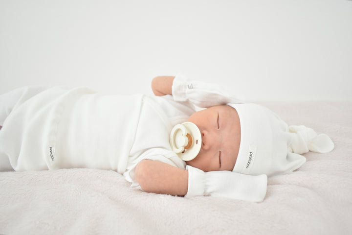 peekaboo  / vanilla newborn set
