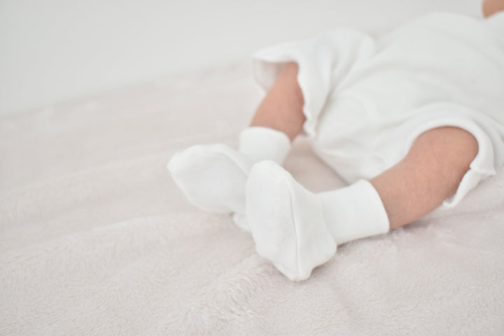 peekaboo  / vanilla newborn set