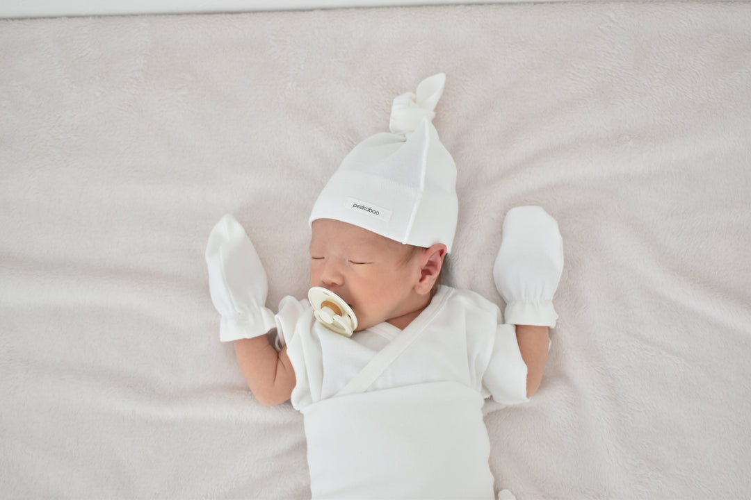 peekaboo  / vanilla newborn set