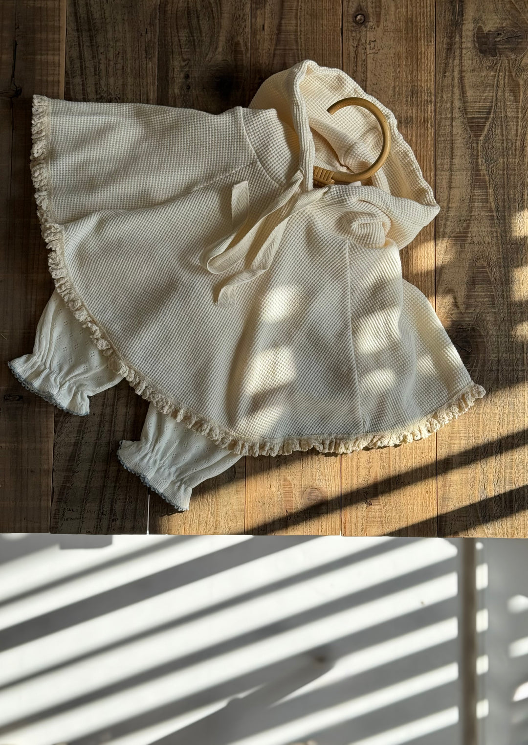 【11/17 再入荷】 monbebe / waffle frill poncho