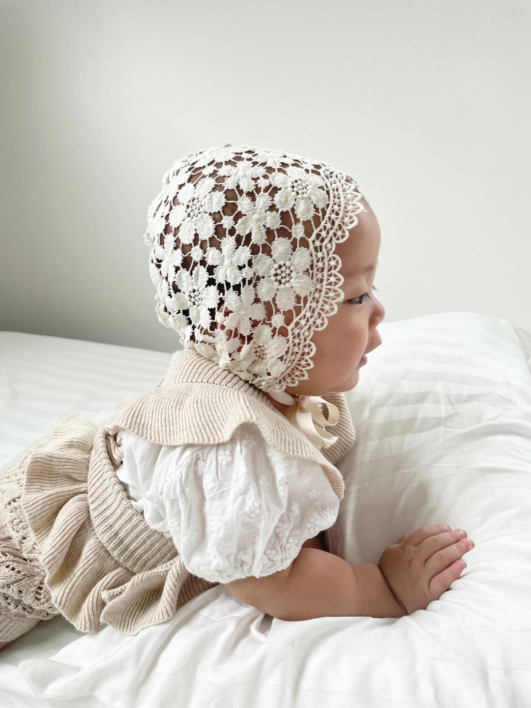 marron / Lace bonnet