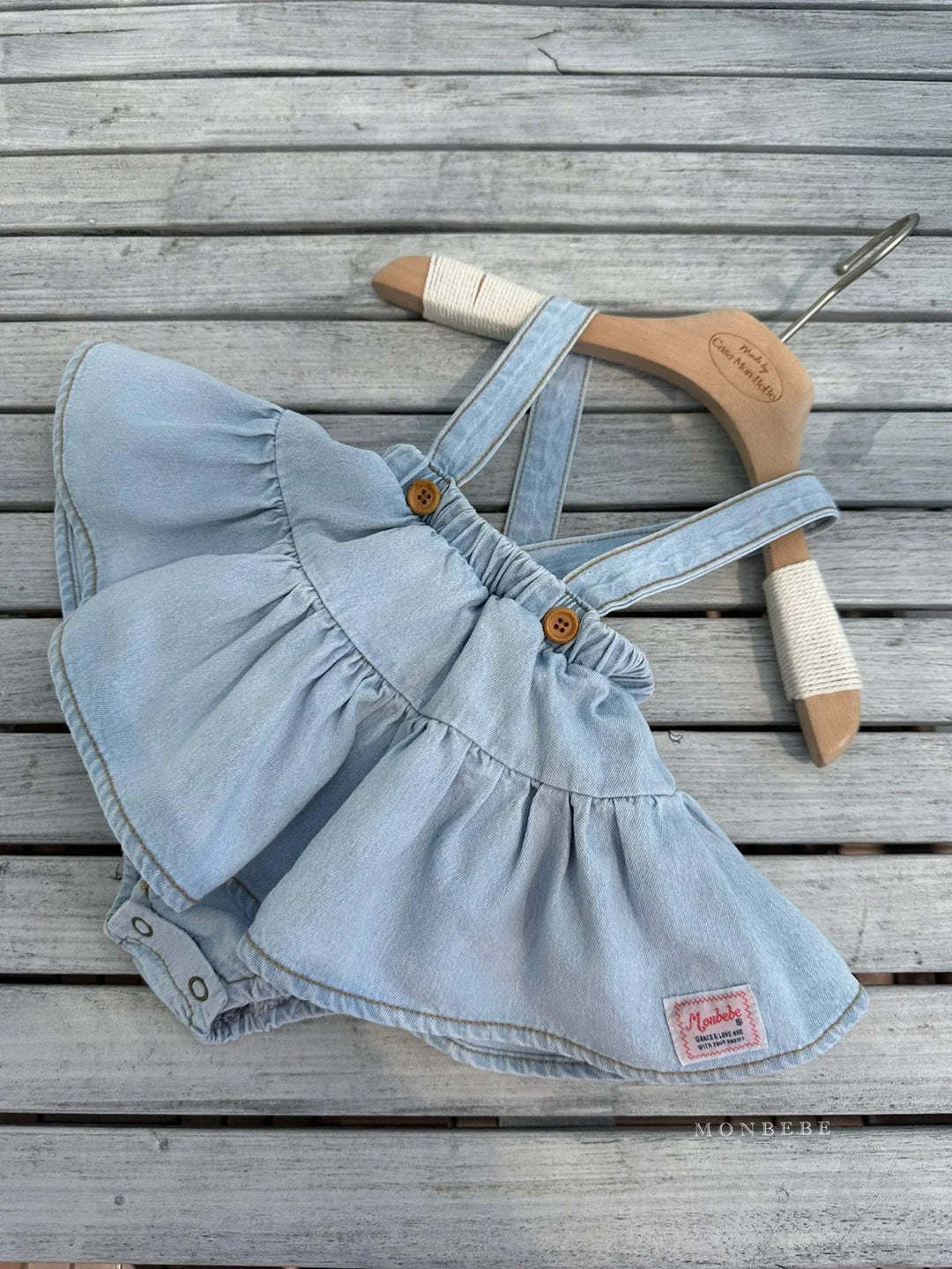 monbebe / Icing denim suspender skirt