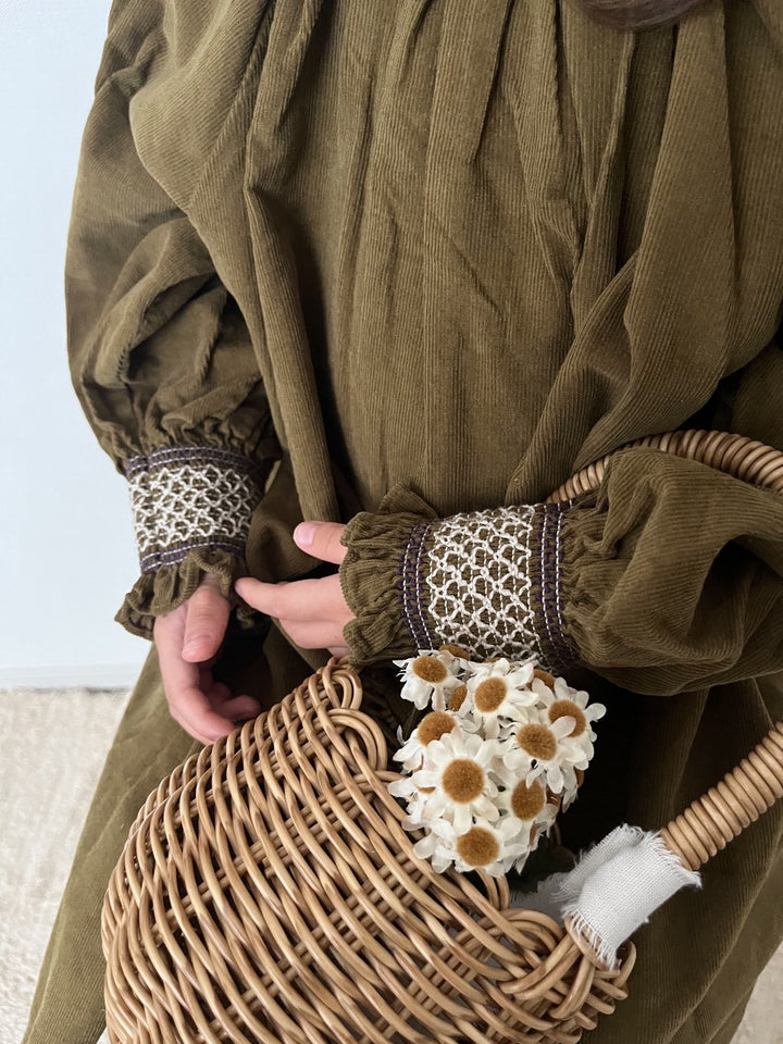 【新作:10/27以降発送】 monbebe / Charlotte smock dress